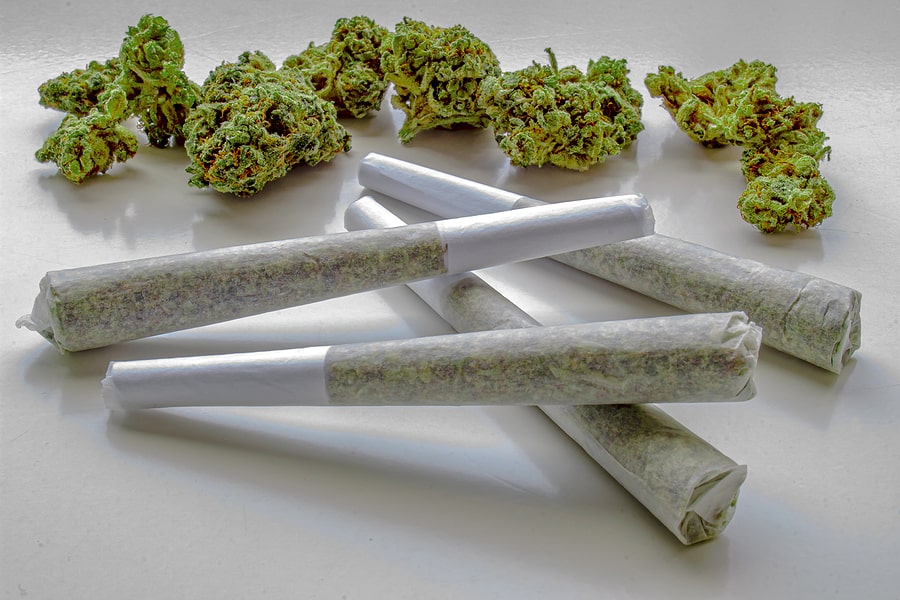 How to roll the perfect joint.  A step by step guide